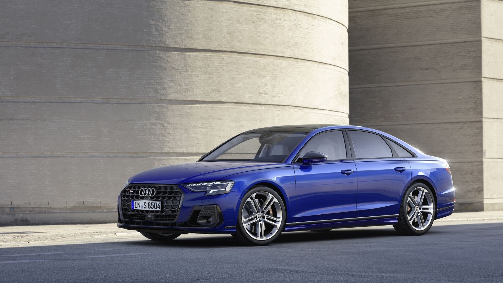 Audi S8 technical specifications and fuel economy